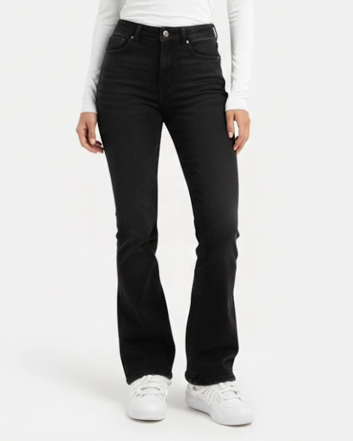 HORIZEN STRAIGHT JEANS
